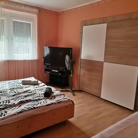 Edina-Haz Villa Balatonboglar Bilik gambar
